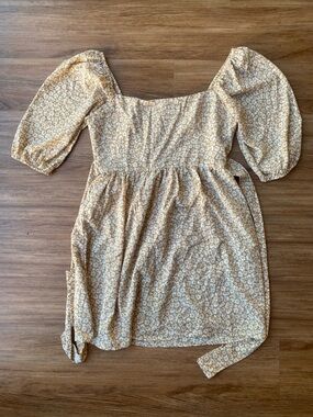 Forever 21 Yellow Floral Puff-Sleeve Mini Dress